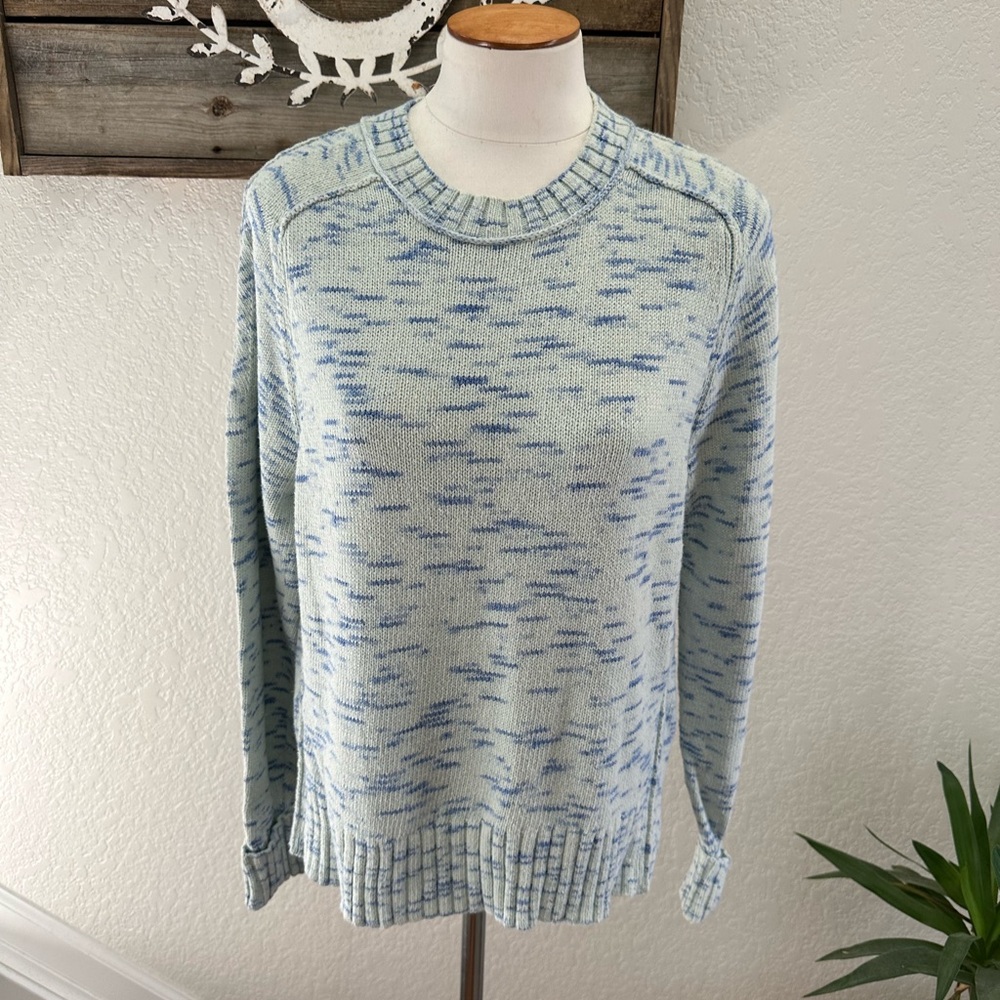 I. Crew Blue Patterned Women’s Sweater Size M